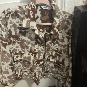 Animal print jacket that is very cute to wear out only wore twice.